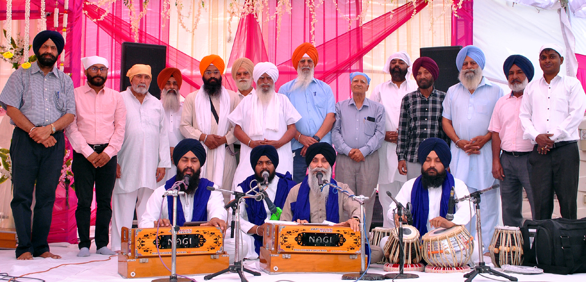 Sant Baba Hari Singh School organized Gurmat Samagam on the occasion of the commencement of the new session